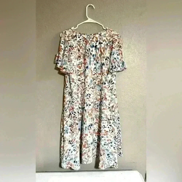 Maeve Anthropologie Multi Color Spotted Short Sleeve V-Neck Dress, Size M - Picture 7 of 10